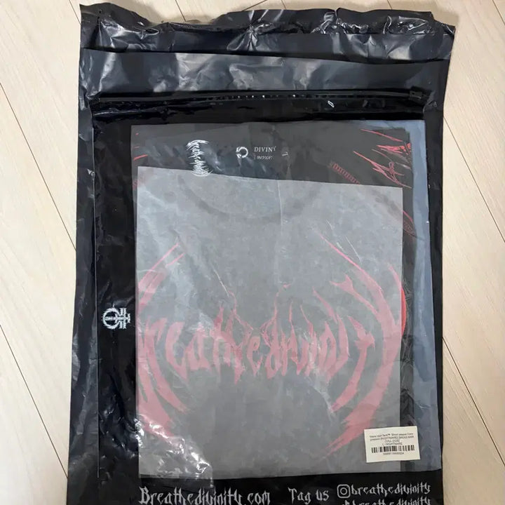 [BUNJANG] Breathedivinity Nightmare Compression Hoodie / Breathedivinity 나이트메어 컴프레션(3월드랍)