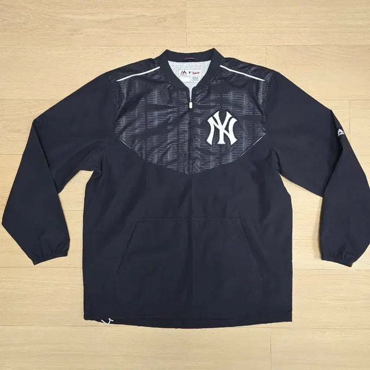 [BUNJANG] Majestic Authentic Cool Base On-Field New York Yankees Long Sleeve Windbreaker / 마제스틱 어센틱 쿨베이스 온필드 뉴욕 양키즈 긴팔바람막이 M(105)