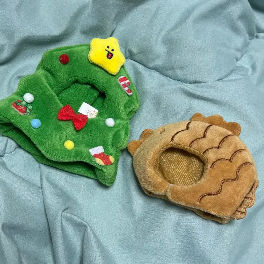 [BUNJANG] Christmas Tree &amp; Korean Fish-Shaped Bread Doll Hat Bundle Set / 일괄) 크리스마스 트리, 붕어빵 인형 모자 / 아이돌 인형