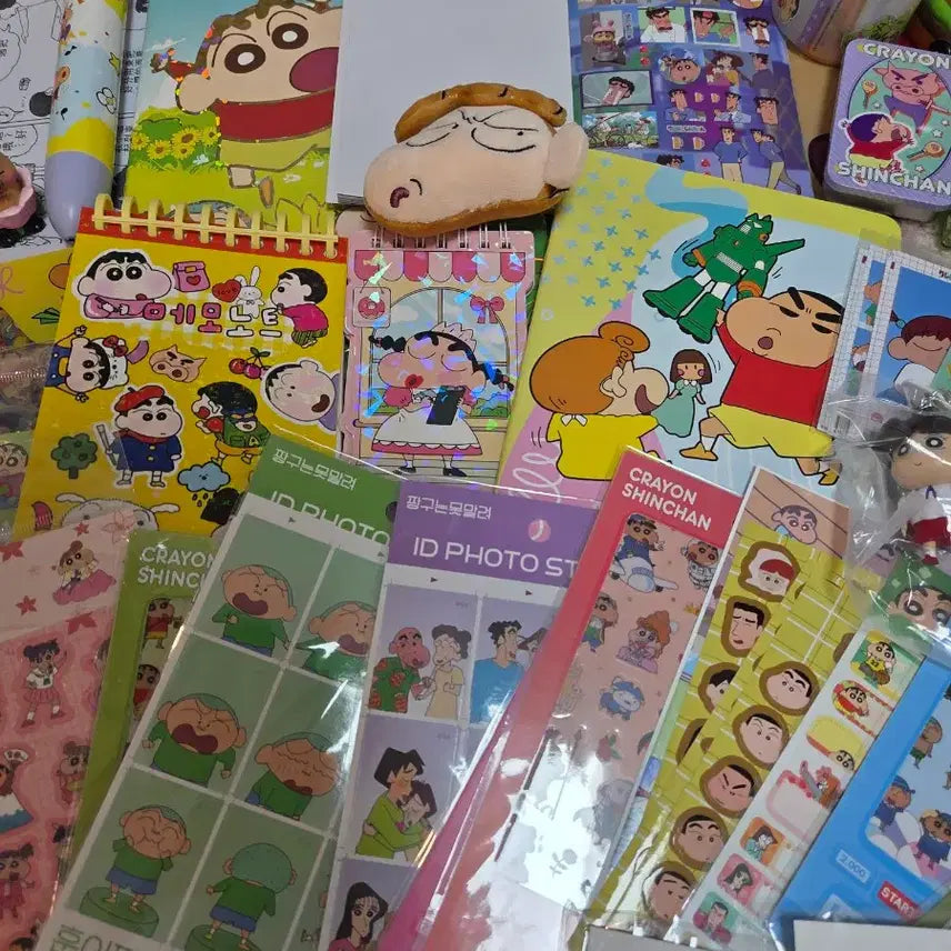 [BUNJANG] Crayon Shin-chan Goods Bundle / 대 혜자 짱구 굿즈 모음 (인형/문구류)