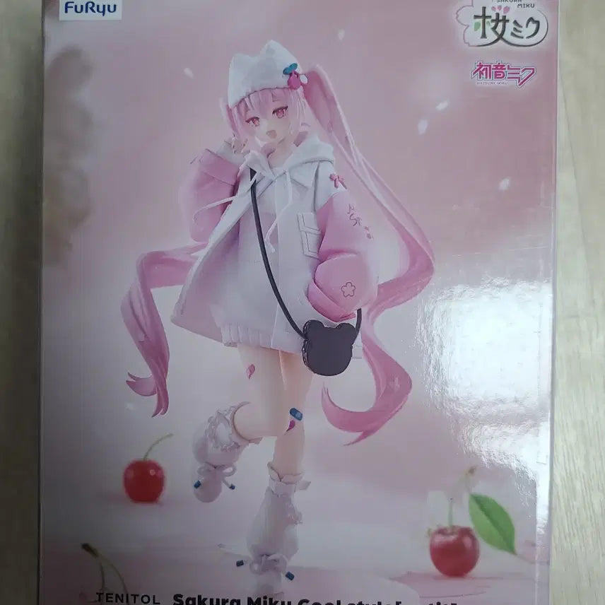 [BUNJANG] Vocaloid Hatsune Miku Sakura Miku Cool Style Petit Figure (Sealed) / (택포) 사쿠라미쿠 Cool style petit 미개봉품 판매합니다