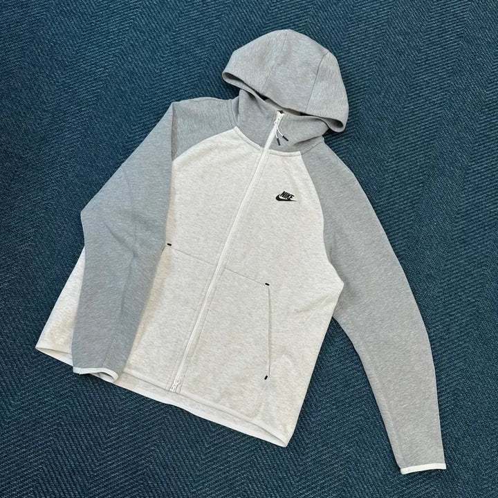 [SOLD OUT] [XL] 나이키 테크팩 후드집업 만원샵