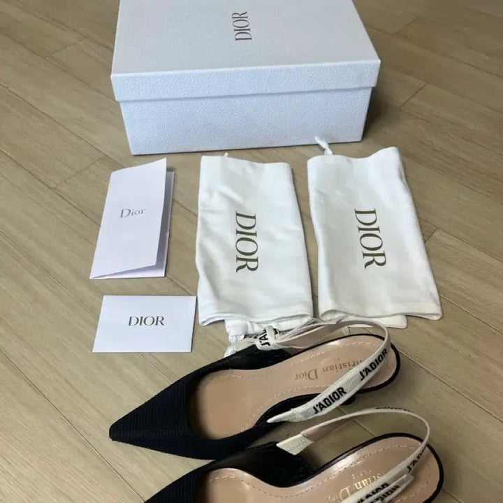 [SOLD OUT] 디올 jadior 슬링백 34 사이즈