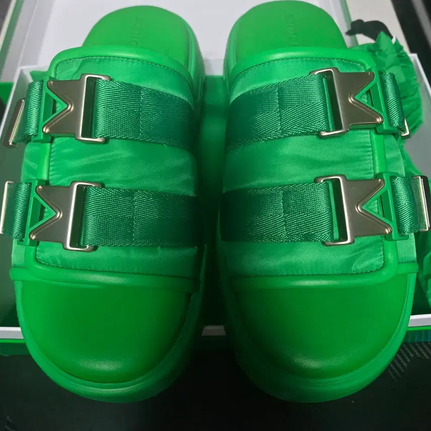 [SOLD OUT] 보테가 베네타 샌들44싸이즈