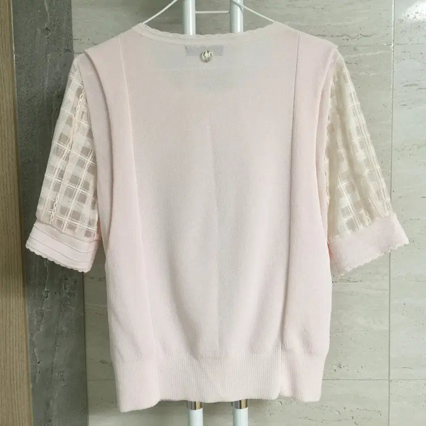 [BUNJANG] MICHAA Lace Sleeve Blouse / MICHAA 미샤 펀칭 레이스 반팔 니트 85