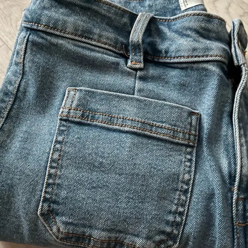 [BUNJANG] Mango Outpocket Cut Hem Jeans (Size 38) / 망고 청바지 38