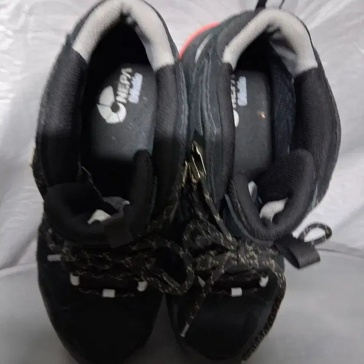 [BUNJANG] Nepa Gore-Tex Hiking Boots / 등산화275  네파고어텍스