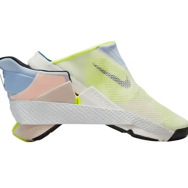 [BUNJANG] Nike Go FlyEase White Celestine Blue Sneakers / W) 나이키 고 플라이이즈 화이트 셀레스틴 블루 DR5540-100