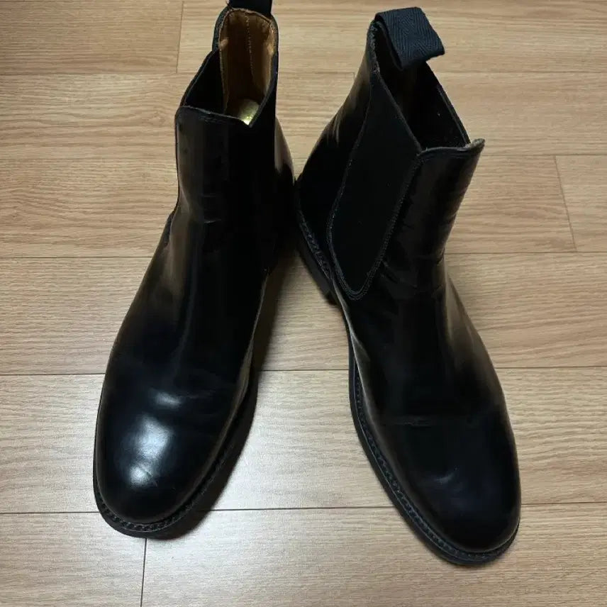 [SOLD OUT] (uk 7.5) 샌더스 첼시 부츠