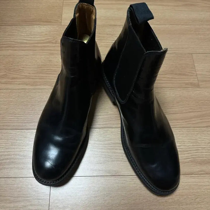 [SOLD OUT] (uk 7.5) 샌더스 첼시 부츠