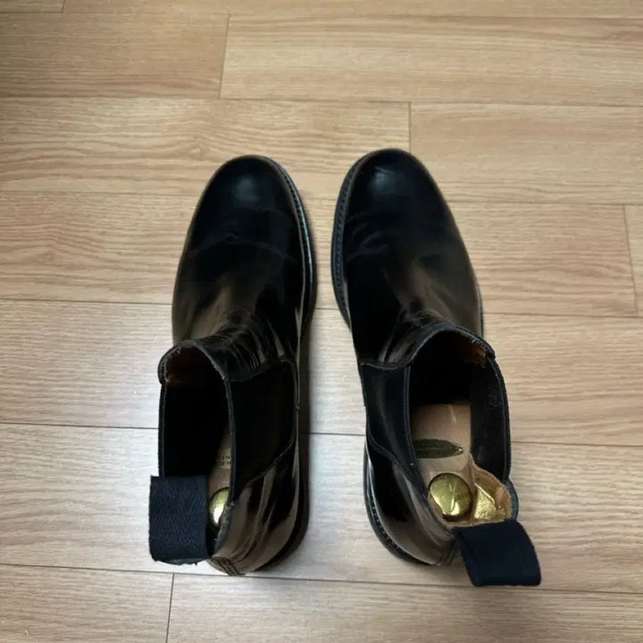 [SOLD OUT] (uk 7.5) 샌더스 첼시 부츠
