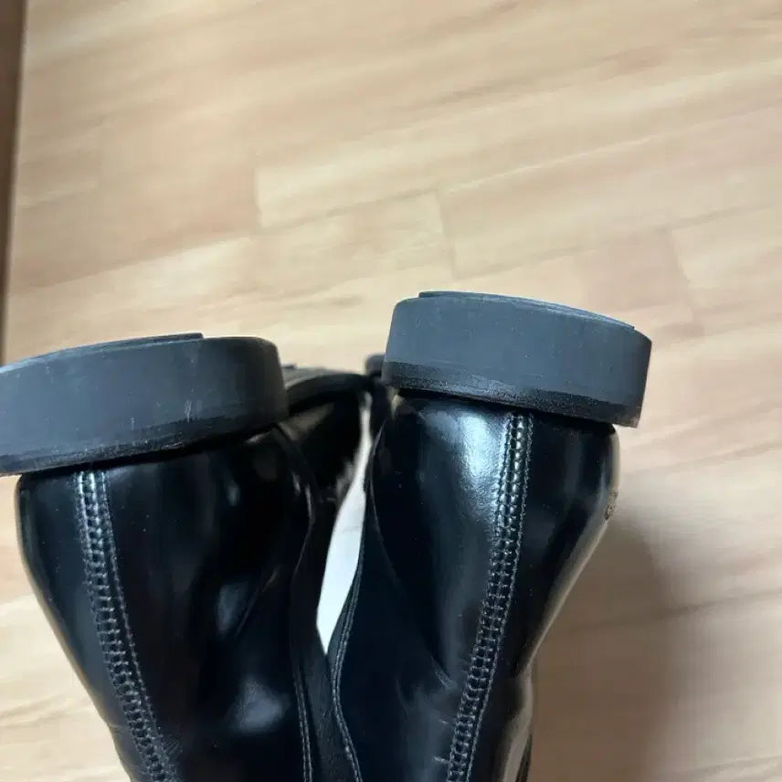 [SOLD OUT] (uk 7.5) 샌더스 첼시 부츠