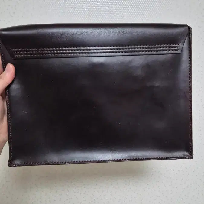 [BUNJANG] Dr. Martens Brown Leather Clutch Bag / 닥터마틴 브라운 레더 클러치백