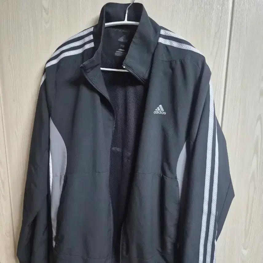 [BUNJANG] Adidas Windbreaker Jacket / 아디다스 바람막이