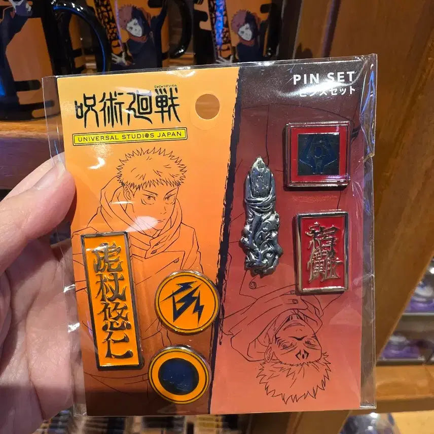 [SOLD OUT] 주술회전 x USJ 2026 이타도리 스쿠나 핀뱃지 세트 [
