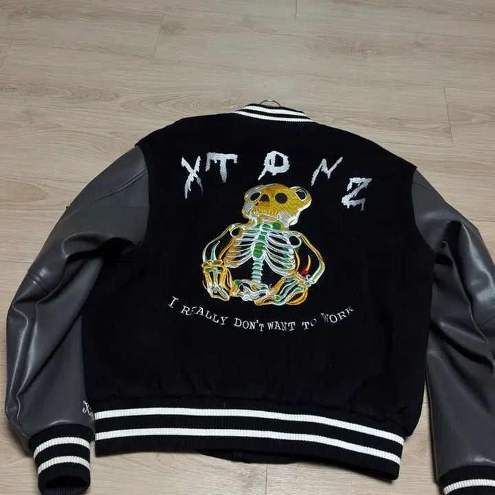 [BUNJANG] M-XTONZ Wool Skull Varsity Jacket / M-XTONZ 엑스톤즈 울 해골 바시티