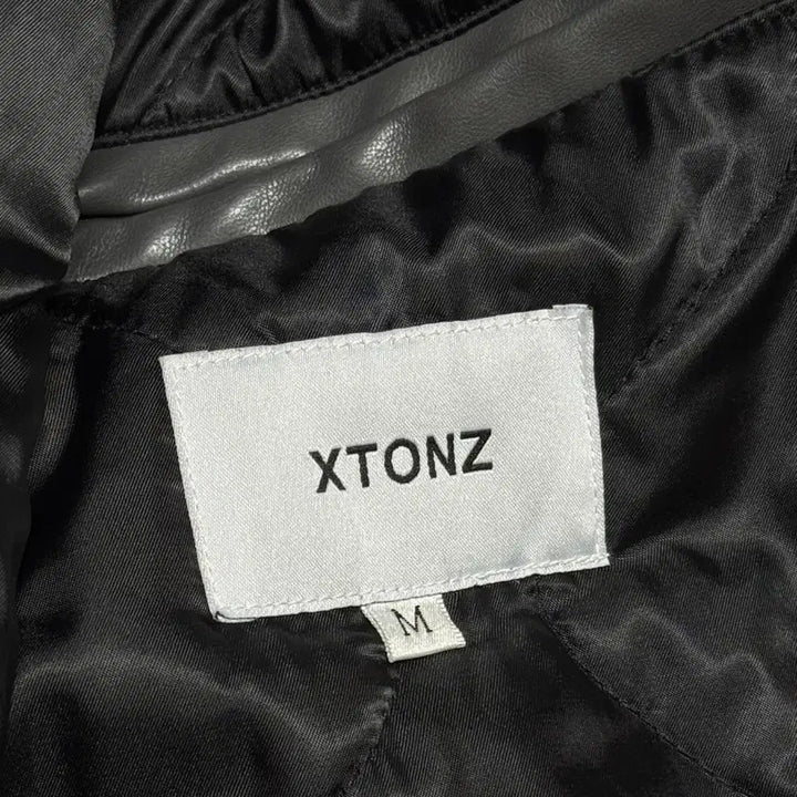 [BUNJANG] M-XTONZ Wool Skull Varsity Jacket / M-XTONZ 엑스톤즈 울 해골 바시티