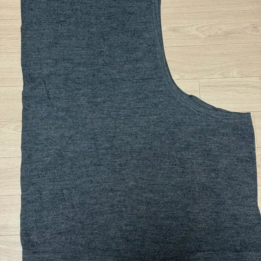 [BUNJANG] REPOS Unbal Off-Shoulder Knit / 리포스 언발 오프숄더 니트 Unbal Off-Shoulder Knit