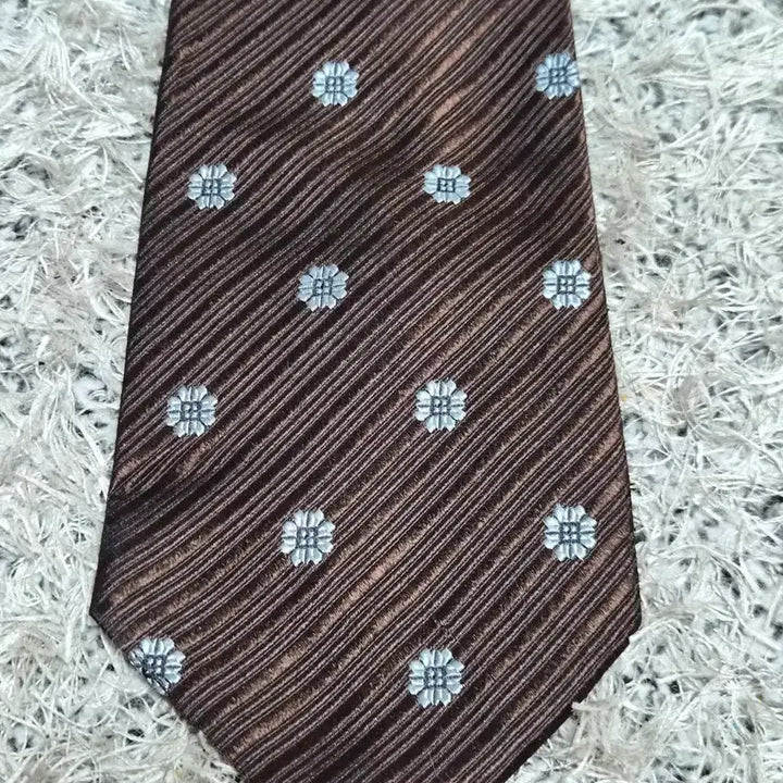[BUNJANG] Tommy Hilfiger Flower Dot Pattern Necktie / 타미힐피거Tommy 플라워 도트 패턴 넥타이 Free - N42