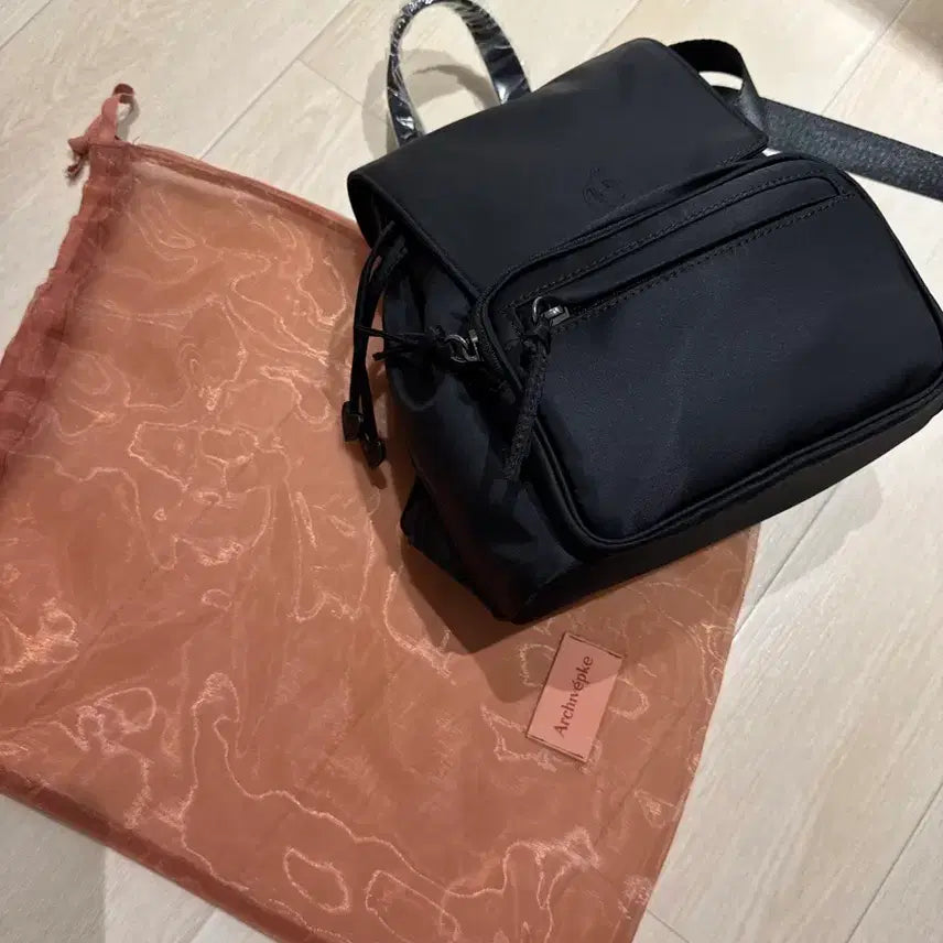 [SOLD OUT] 아카이브앱크 미니백팩