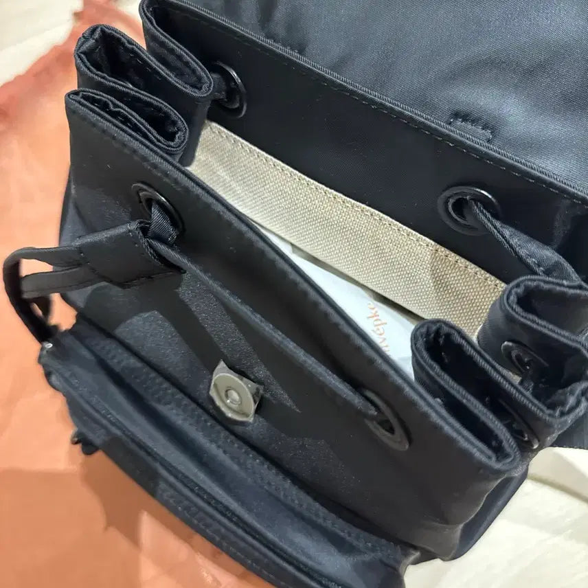 [SOLD OUT] 아카이브앱크 미니백팩