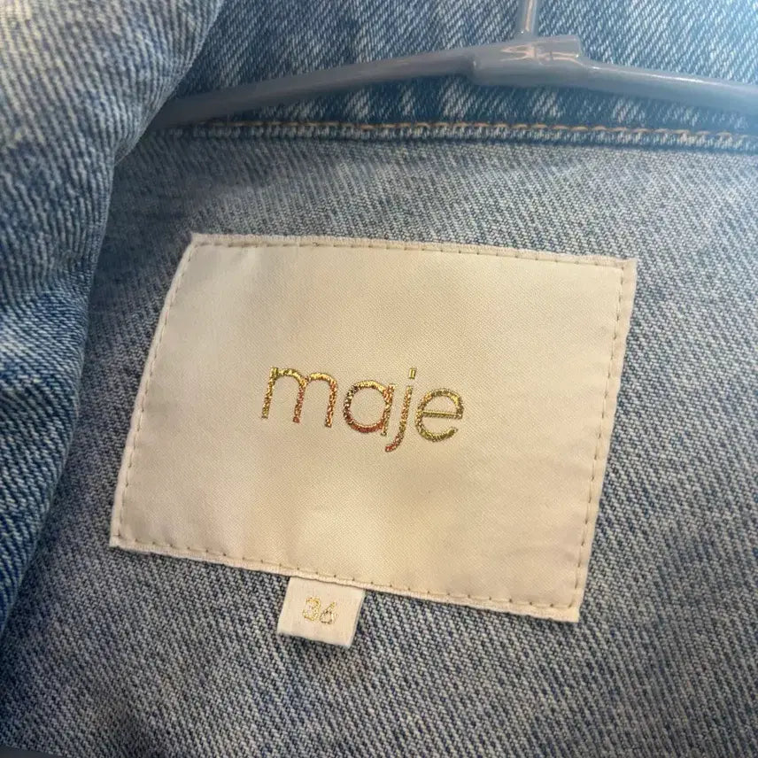 [BUNJANG] Maje Embroidered Denim Jacket / maje 마쥬 자수 데님 청자켓