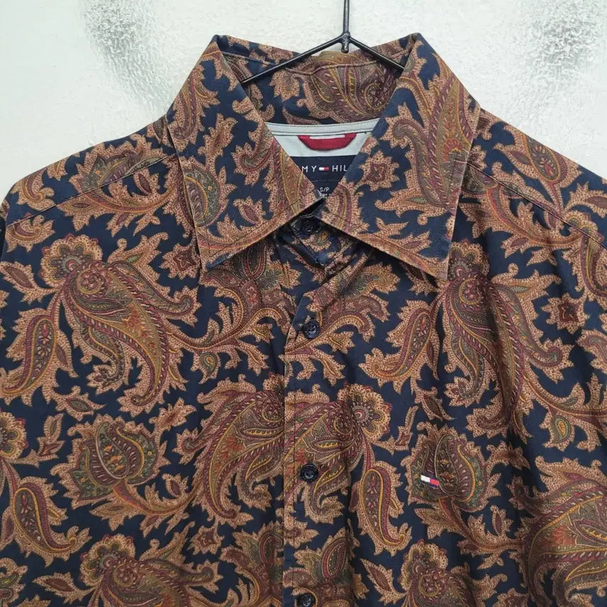 [BUNJANG] Tommy Hilfiger Paisley Native Pattern Shirt / [95/M] 타미힐피거 페이즐리 네이티브 패턴 셔츠 / USA