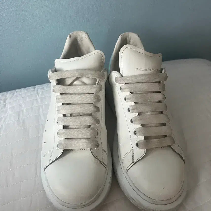 [BUNJANG] McQueen Hologram Size 41 Sneakers / 정품) 맥퀸 홀로그램 41사이즈