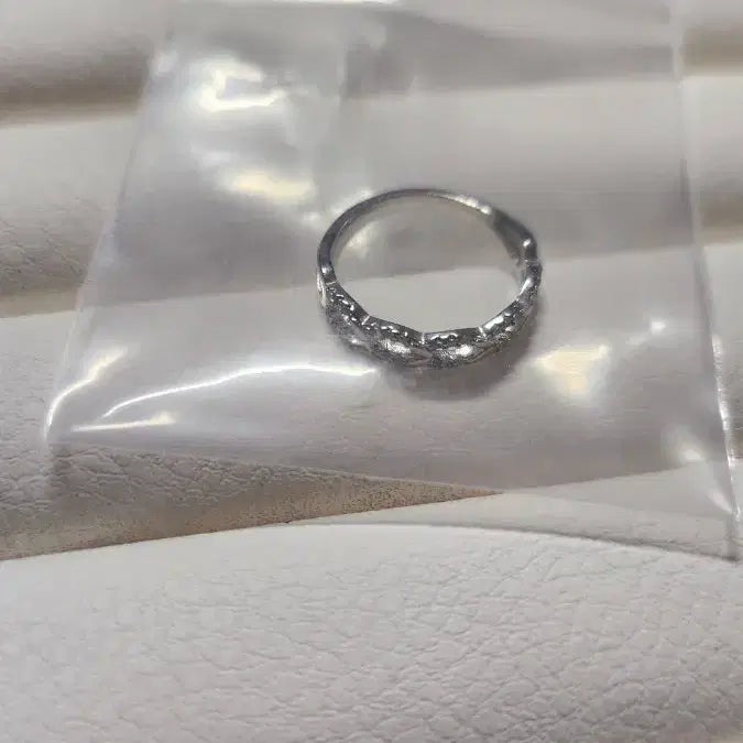 [SOLD OUT] 실버 큐빅 반지 체인 디자인 9.5호 새상품