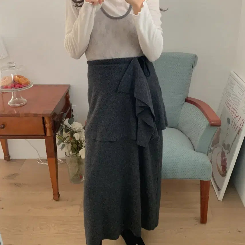 [BUNJANG] VaisoBl Smooth Layered Skirt (Charcoal) / 바이소블 스무스 레이어드 스커트 (차콜)