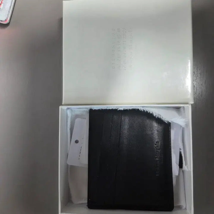 [SOLD OUT] 메종 마르지엘라 2톤 지갑