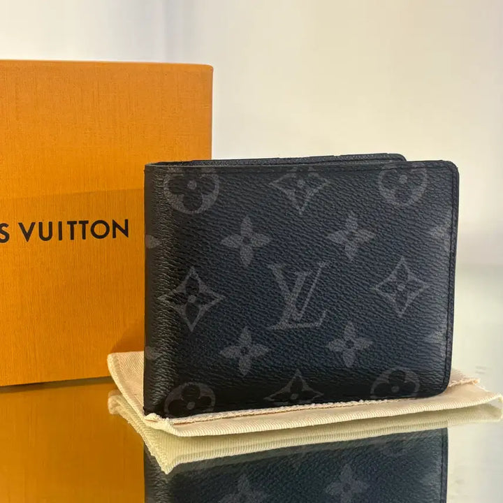 [BUNJANG] Louis Vuitton Monogram Eclipse Multiple Wallet / { 새상품급 }루이비통 모노그램 이클립스 멀티플 월릿