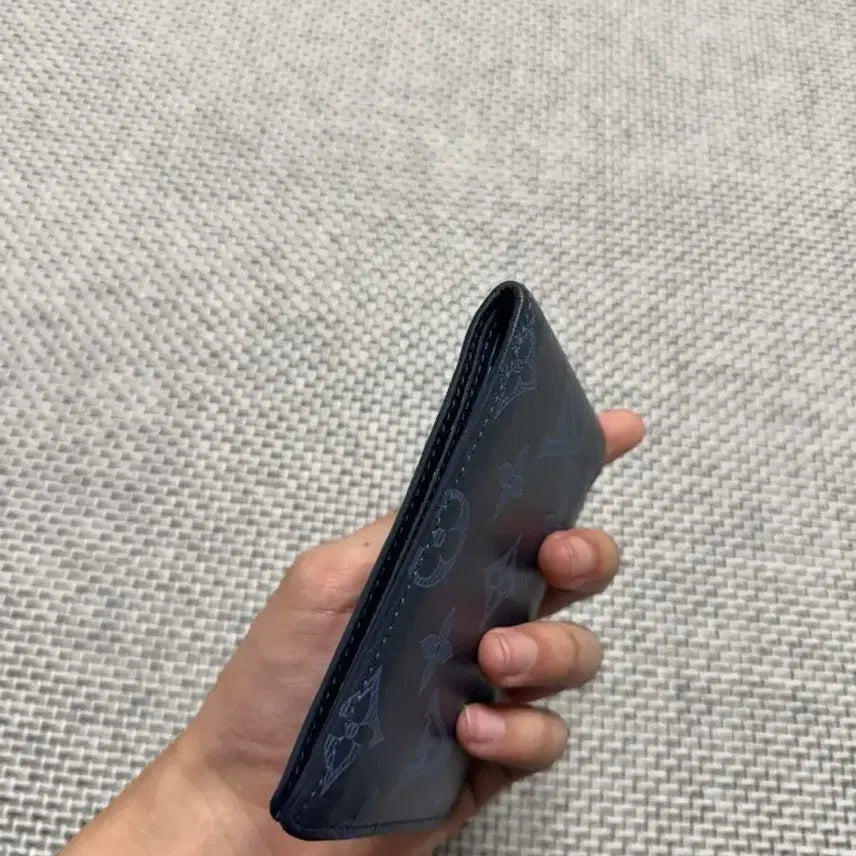 [SOLD OUT] 루이비통 쉐도우 반지갑