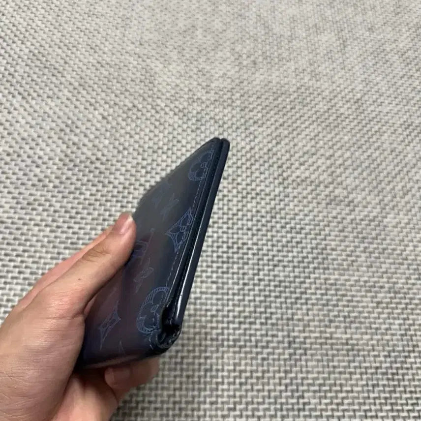[SOLD OUT] 루이비통 쉐도우 반지갑