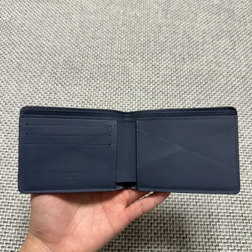 [SOLD OUT] 루이비통 쉐도우 반지갑