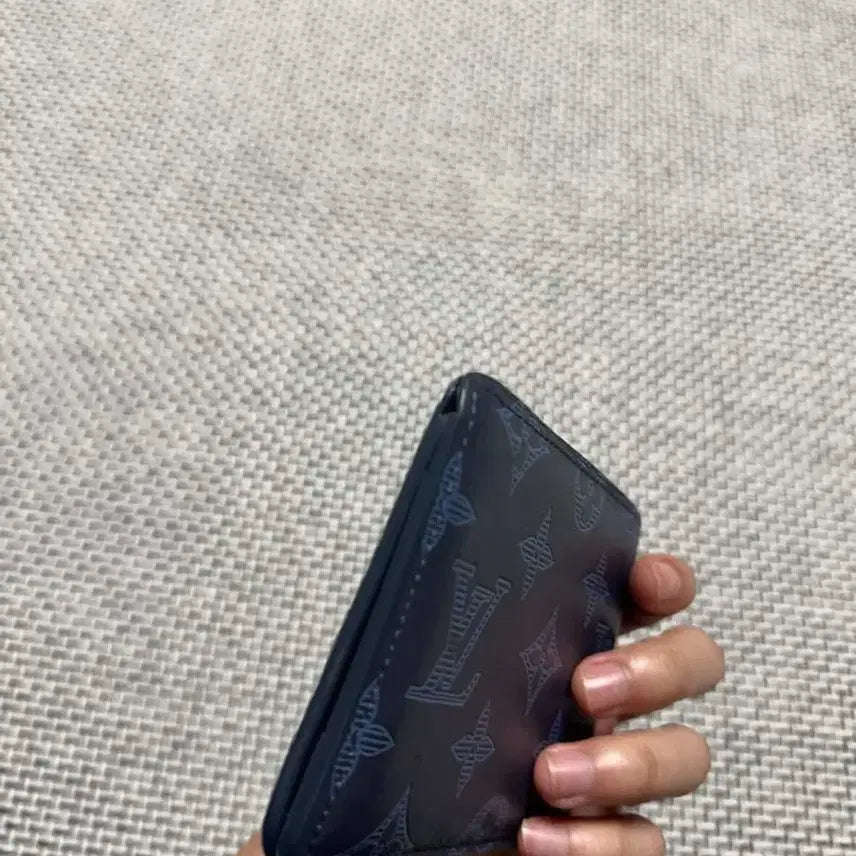 [SOLD OUT] 루이비통 쉐도우 반지갑