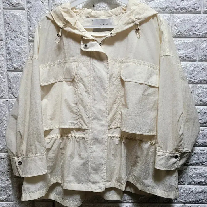 [SOLD OUT] 더 아이잗 스트링 아이보리 후드 야상 점퍼