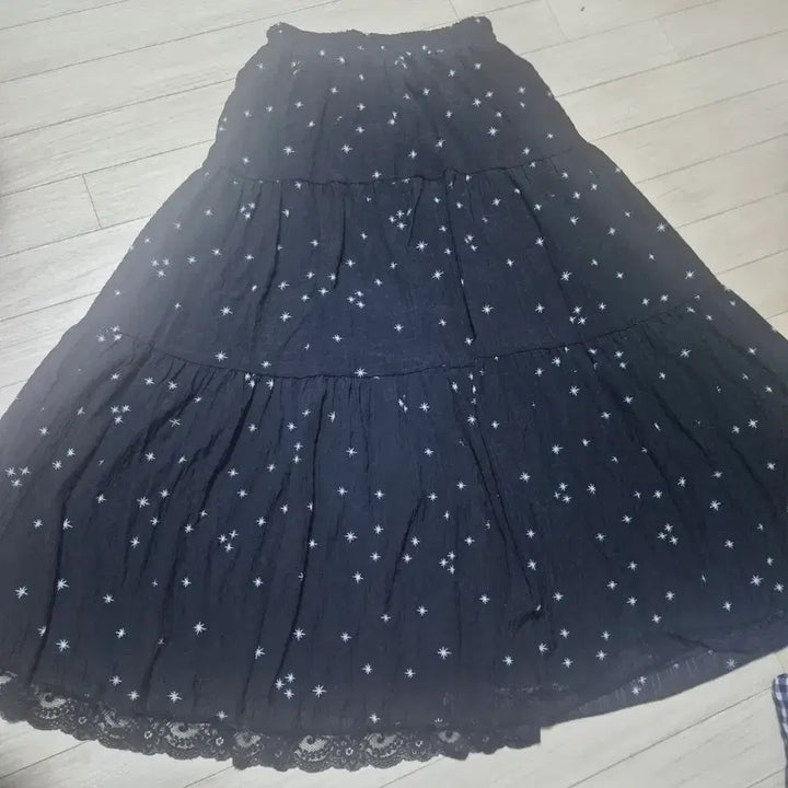 [BUNJANG] Elegant Star Pattern Tiered Maxi Skirt / 세련 별 패턴 캉캉 스커트.새상품