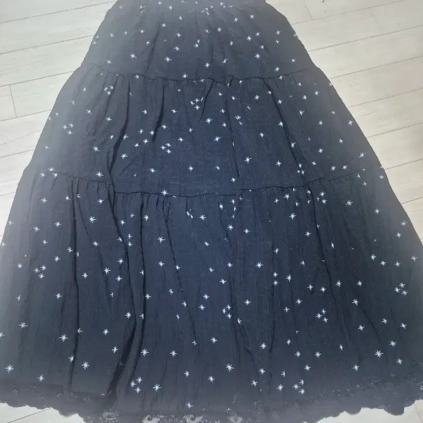 [BUNJANG] Elegant Star Pattern Tiered Maxi Skirt / 세련 별 패턴 캉캉 스커트.새상품