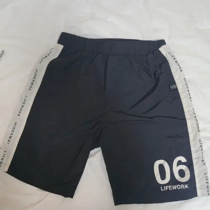 [SOLD OUT] 라이프워크 06 블랙 반바지