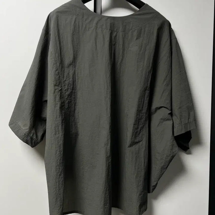 [BUNJANG] Elegant Khaki Blouse / 원단 좋은 예쁜 블라우스