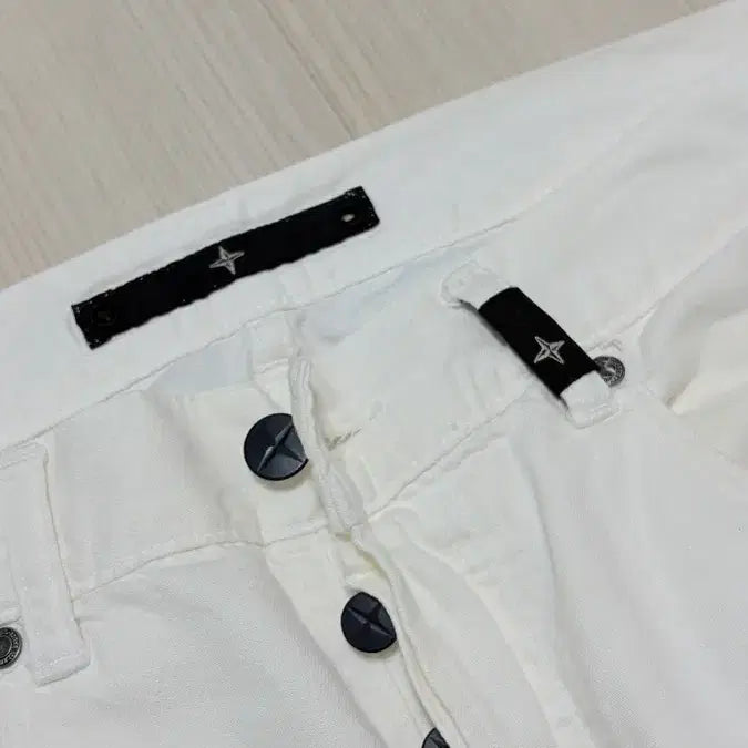 [SOLD OUT] 스톤아일랜드 면바지 희귀템