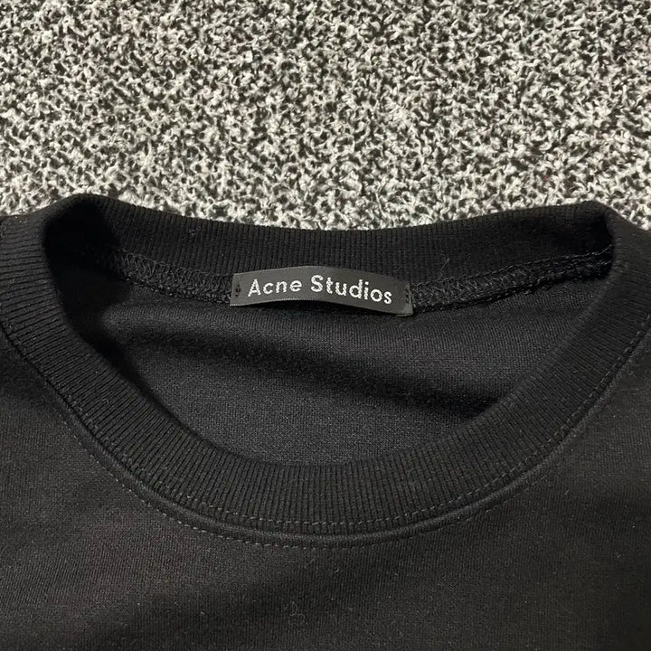 [BUNJANG] Acne Studios Face Patch Sweatshirt Black Yellow / 빈티지9. 아크네스튜디오 페이스 패치 맨투맨 스웻셔츠 블랙 옐로우