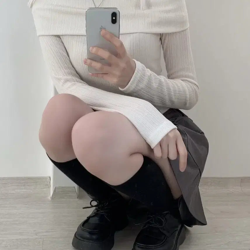 [BUNJANG] Ablie Ribbon Tie Off-Shoulder Top / 에이블리 리본 끈 오프숄더 아이보리 색상