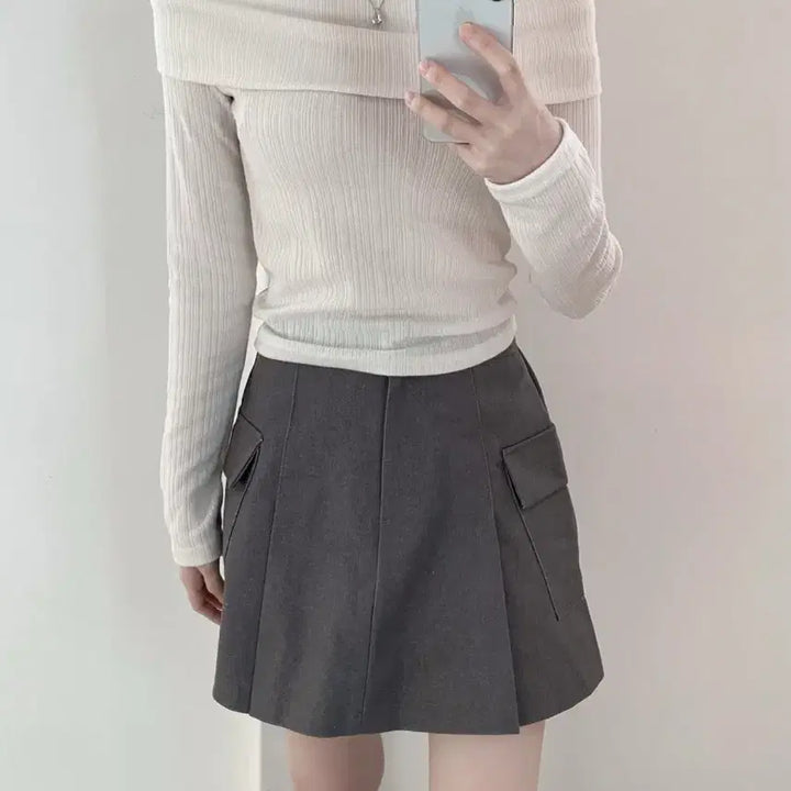 [BUNJANG] Ablie Ribbon Tie Off-Shoulder Top / 에이블리 리본 끈 오프숄더 아이보리 색상