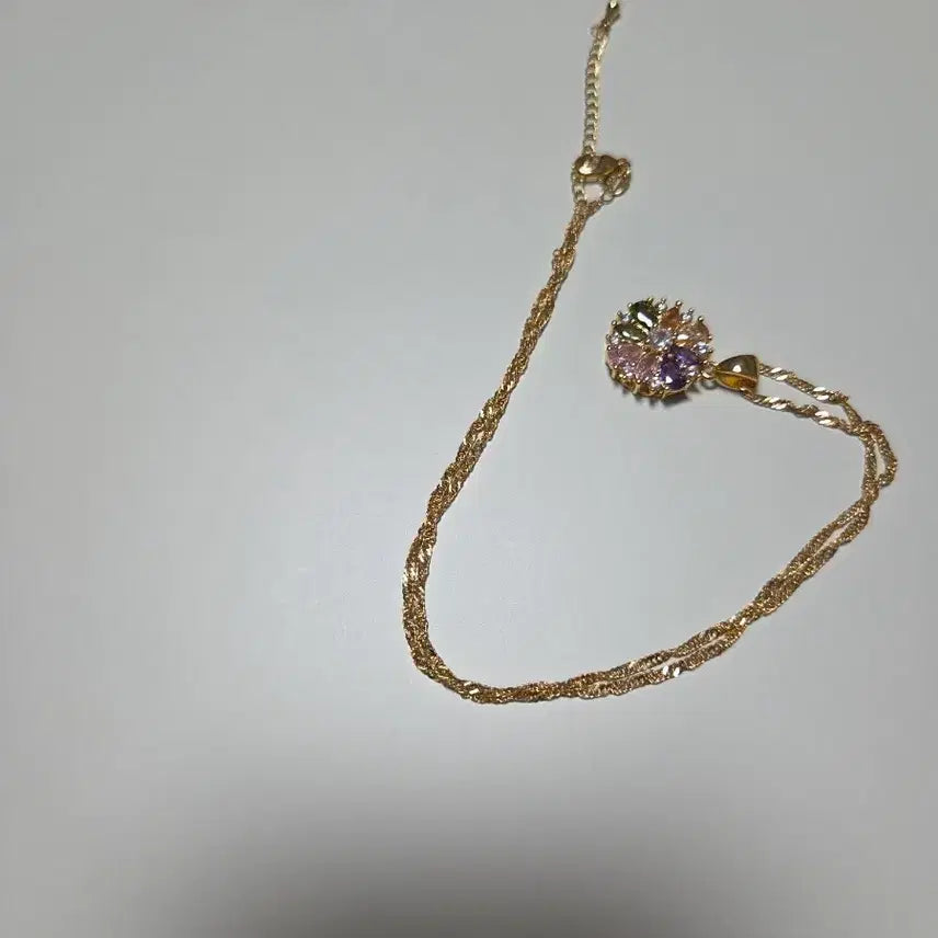 [BUNJANG] Gold Flower Cubic Necklace / 골드 플라워 큐빅 목걸이
