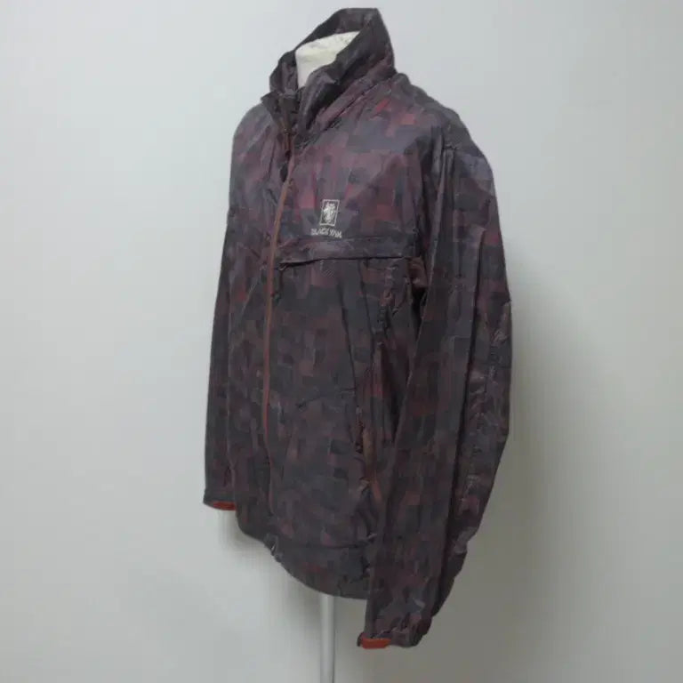 [SOLD OUT] (무료배송)블랙야크/정품/남성/춘추/일상복/등산 바람막이/100/최상급