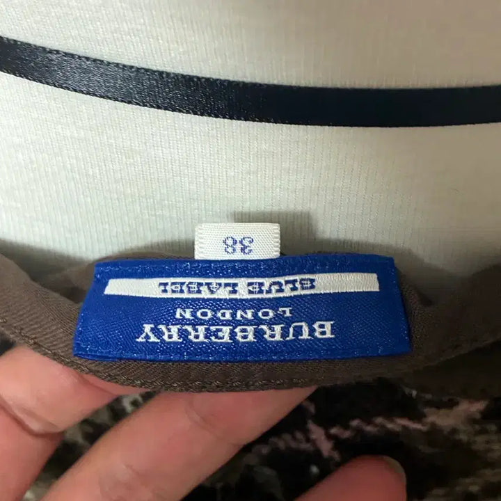 [BUNJANG] Burberry Mini Skirt / 버버리 초코 미니스커트