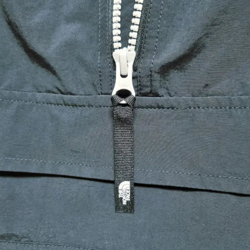 [BUNJANG] The North Face Anorak Windbreaker Jacket / 남성M 노스페이스 블랙 검정 우븐 아노락 바람막이 트레이닝복 고프코어
