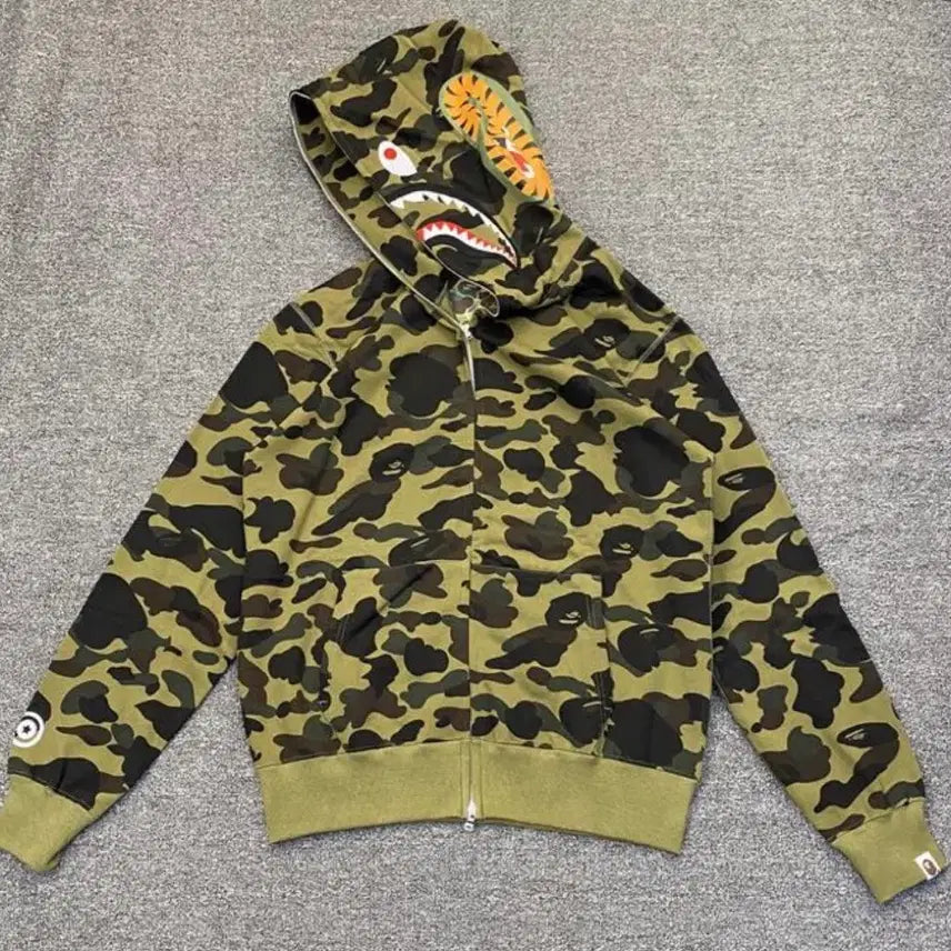 [SOLD OUT] BAPE 베이프 샤크 카모 후드집업